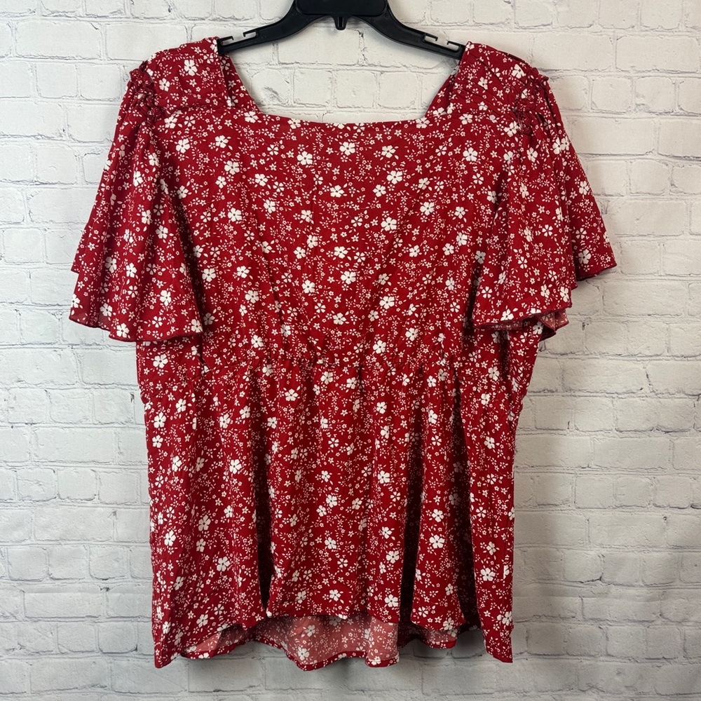 BloomChic Red & White Floral V Neck Ruffle Trim Short Sleeve Top Plus Size 3X - Picture 6 of 7